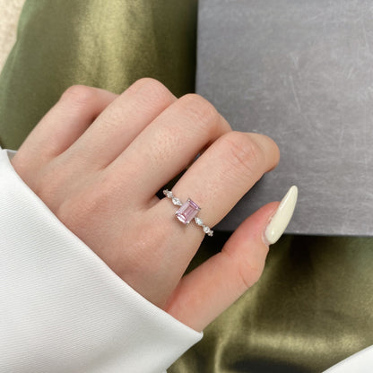 [Vivid Aurora]1.0 Carat Dainty Resplendent Radiant Cut Daily Ring